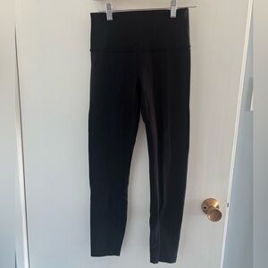 Lululemon Wunder Under - Luon